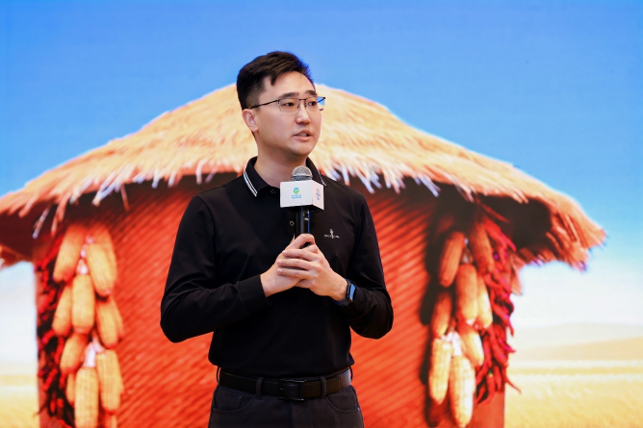 QQ20251218-105723.jpg 拜耳″领丰计划″拓至150+店:密织农户服务网络,打造中国农业″丰向标″