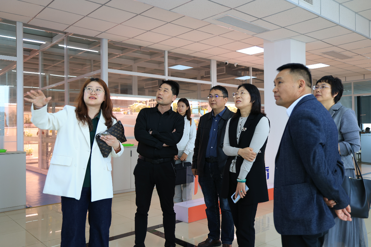 青岛康乔药业集团与青岛农业大学签约新型杀虫杀螨剂创制合成研发项目